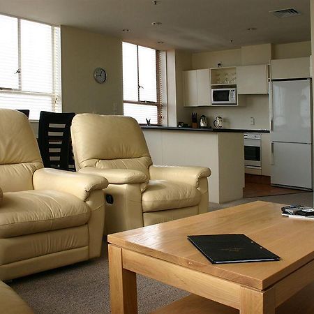 The Poplars Apartment Hotel Christchurch Bagian luar foto